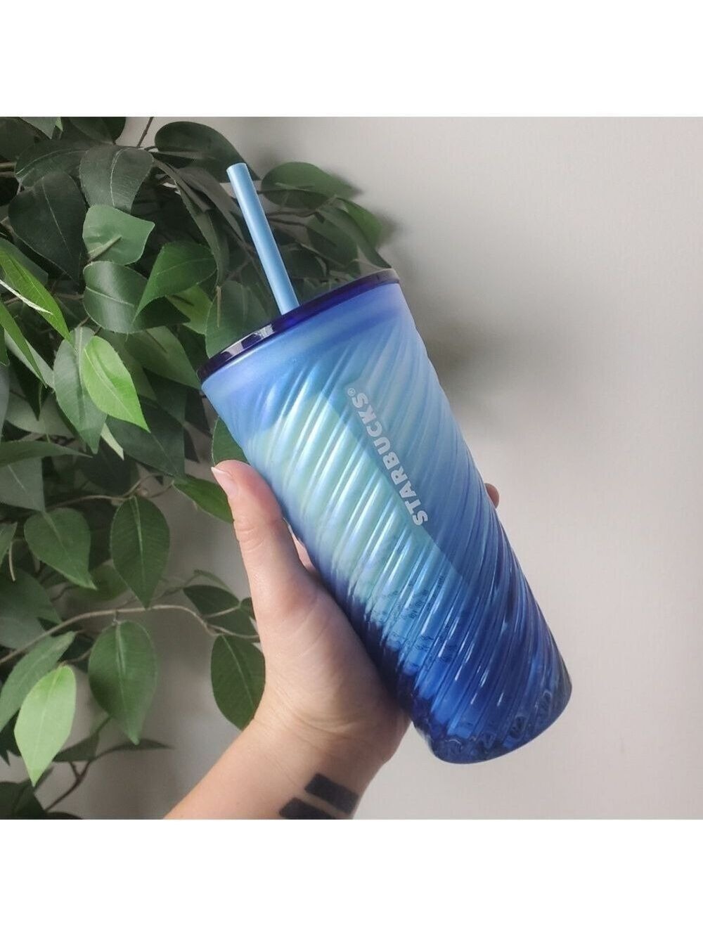 Starbucks Blue Ombre Sheen Diagonal Textures Swirl Glass Tumbler 2023